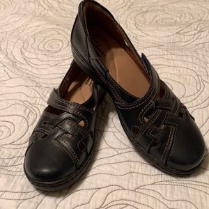 Women’s Size 8W Shoes